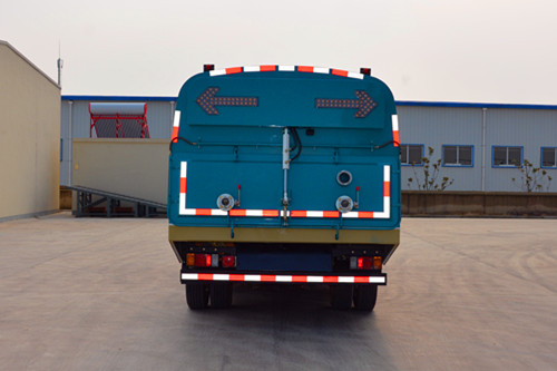 Rear pic. of Juchenwang 5100 Multi-function vacuum sweeper truck